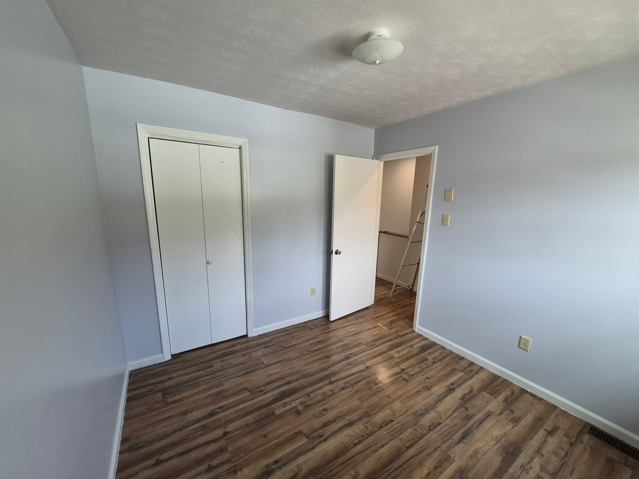 2nd bedroom - 108 Lewis Ln