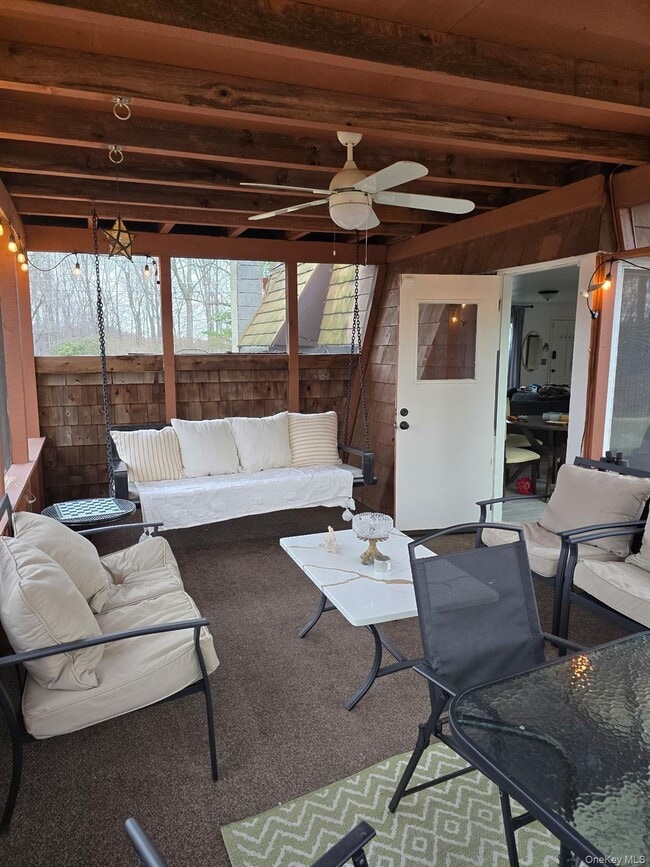 Building Photo - 37 Hill Rd