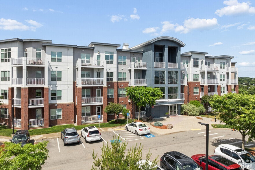 Primary - Elevation Apartments at Crown Colony