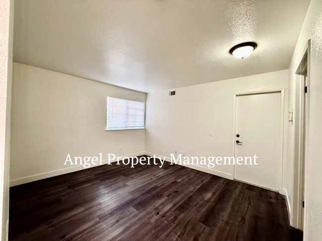 Building Photo - 7603 Delta Pointe Way