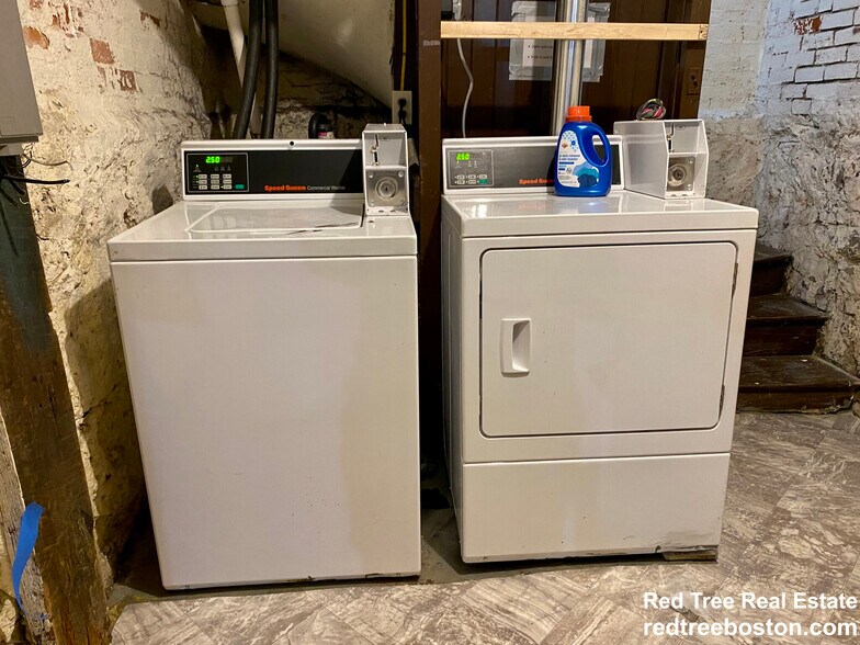 Building Photo - 31 Hurd Rd