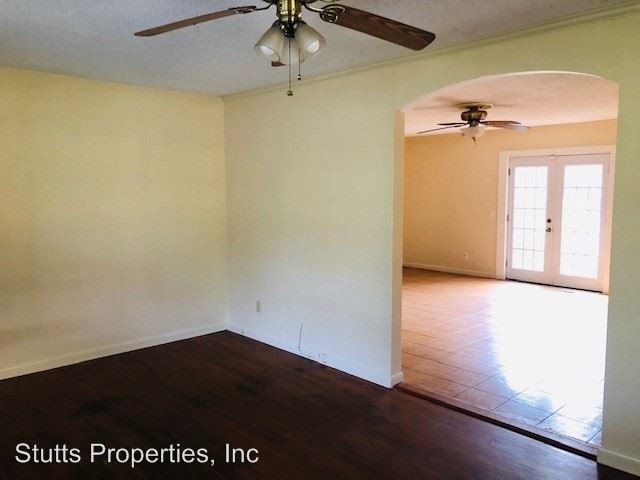 Building Photo - 3 br, 1.5 bath House - 2310 Cloyd Boulevard