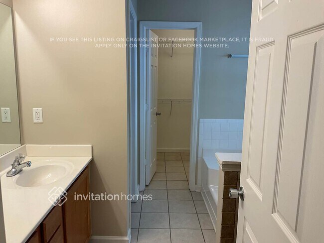 Building Photo - 680 Mattie Farm Pl