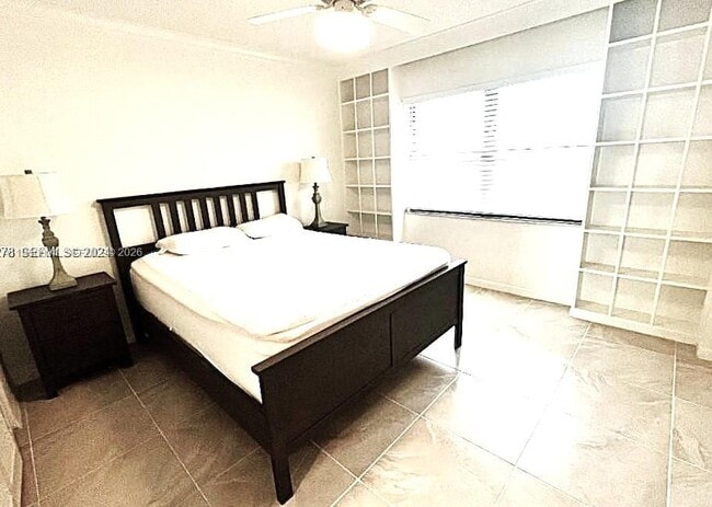 Building Photo - 1901 N Ocean Blvd