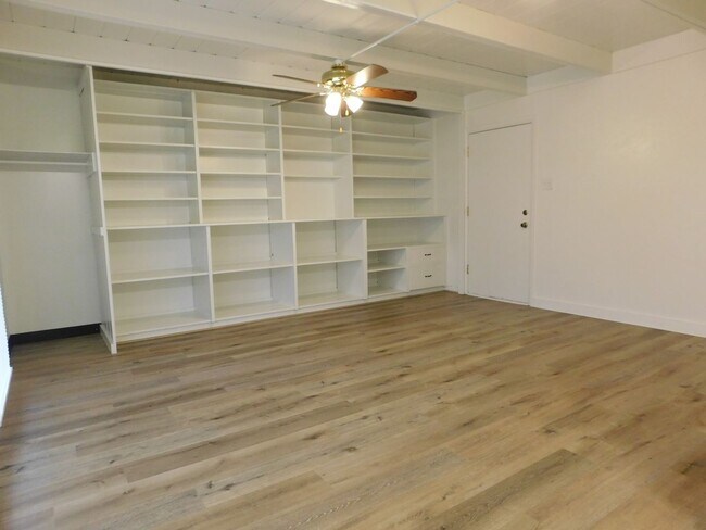 Building Photo - 2150 College Pl