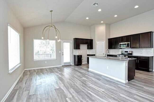 Building Photo - 4300 Porter Farm Rd