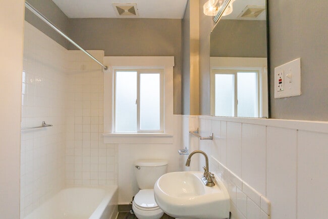 Building Photo - 7547 26th Ave NW