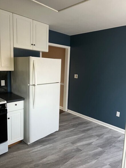 Building Photo - 708 Stiles Cir