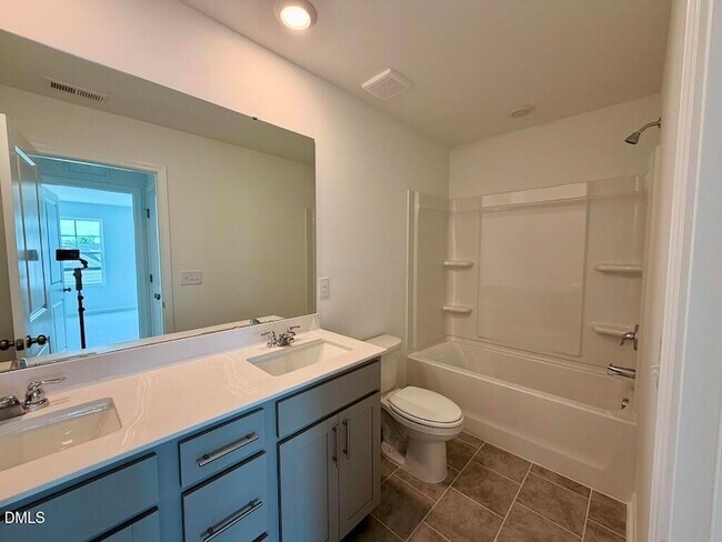 Building Photo - 134 Blossom Fld Wy