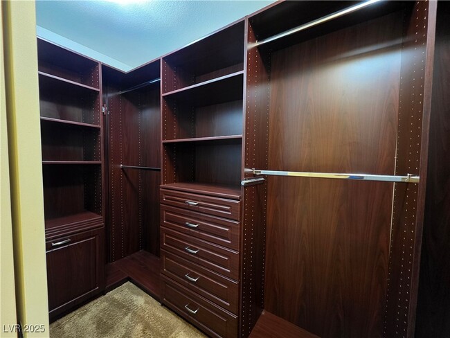 Building Photo - 5495 Alden Bend Dr