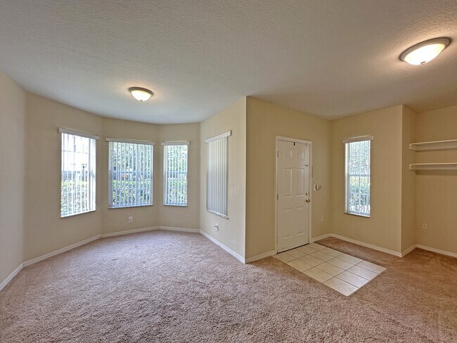 Building Photo - 110 SW Peacock Blvd