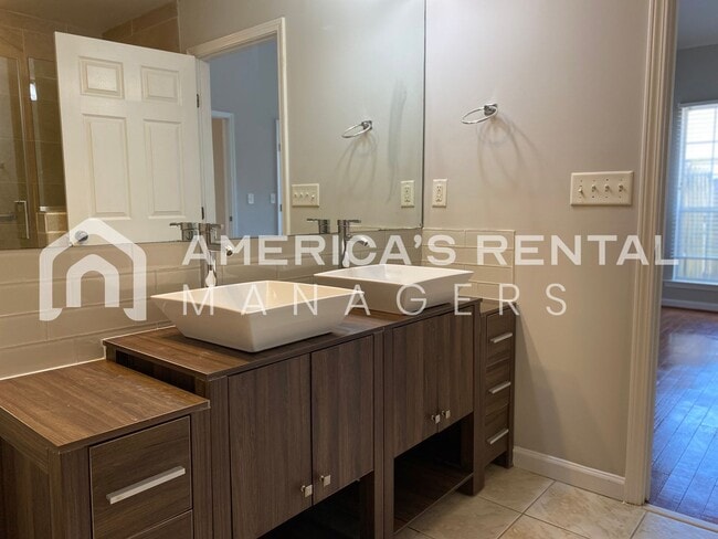Building Photo - Townhome for Rent in Bessemer!  View with 48 Hours Notice!