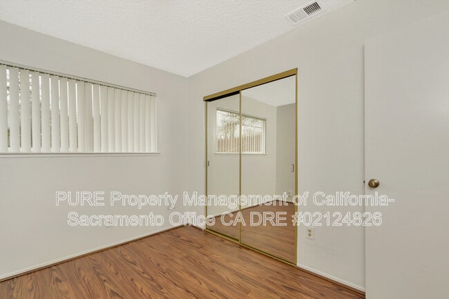 Building Photo - 4706 Hayford Way