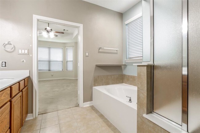 Building Photo - 9964 Ash Creek Ct