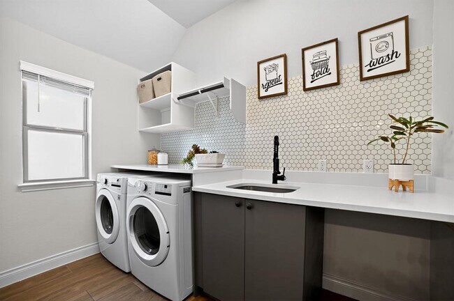 Building Photo - 1904 Woolsey Wy