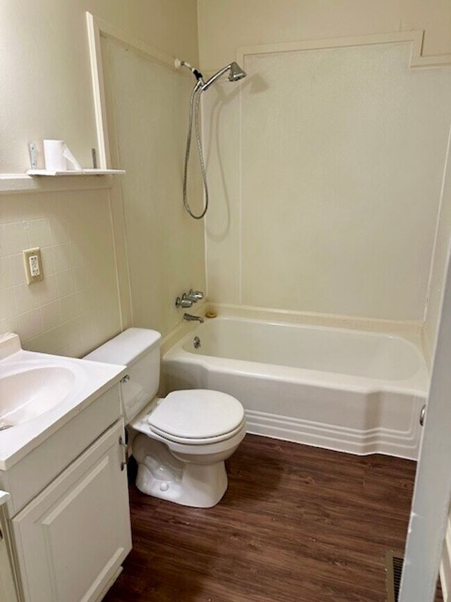 Building Photo - 205/207 WATER STREET