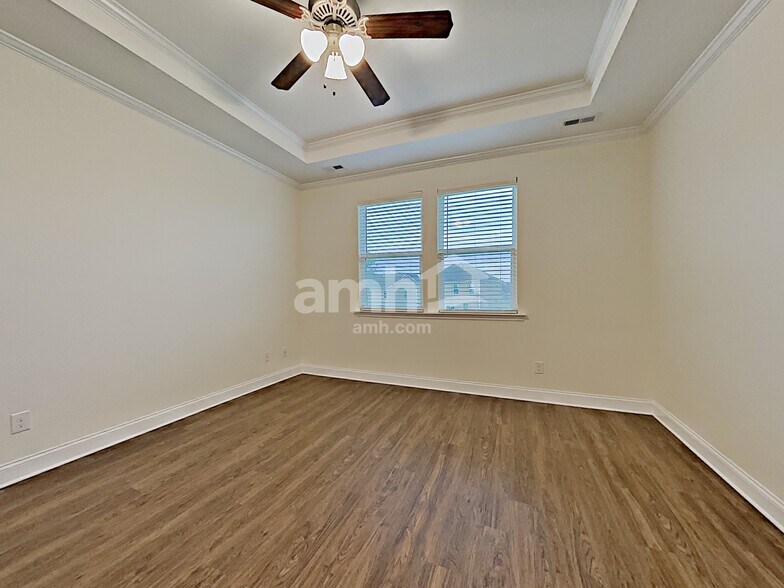 Building Photo - 112 Samara Ln
