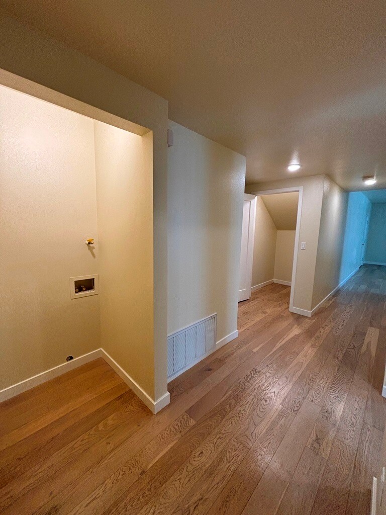 Building Photo - 2918 S Normandie Ave