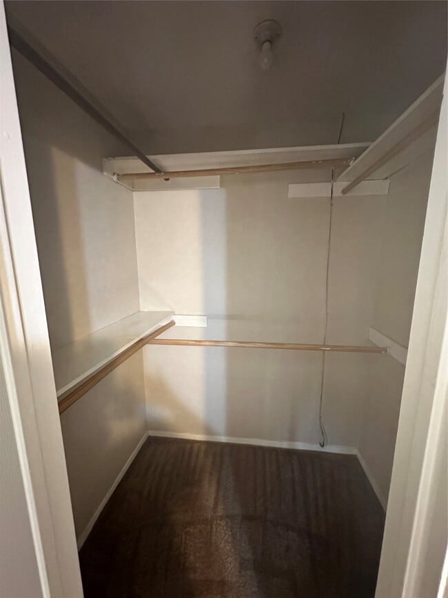 Building Photo - 4727 Roserock Ln