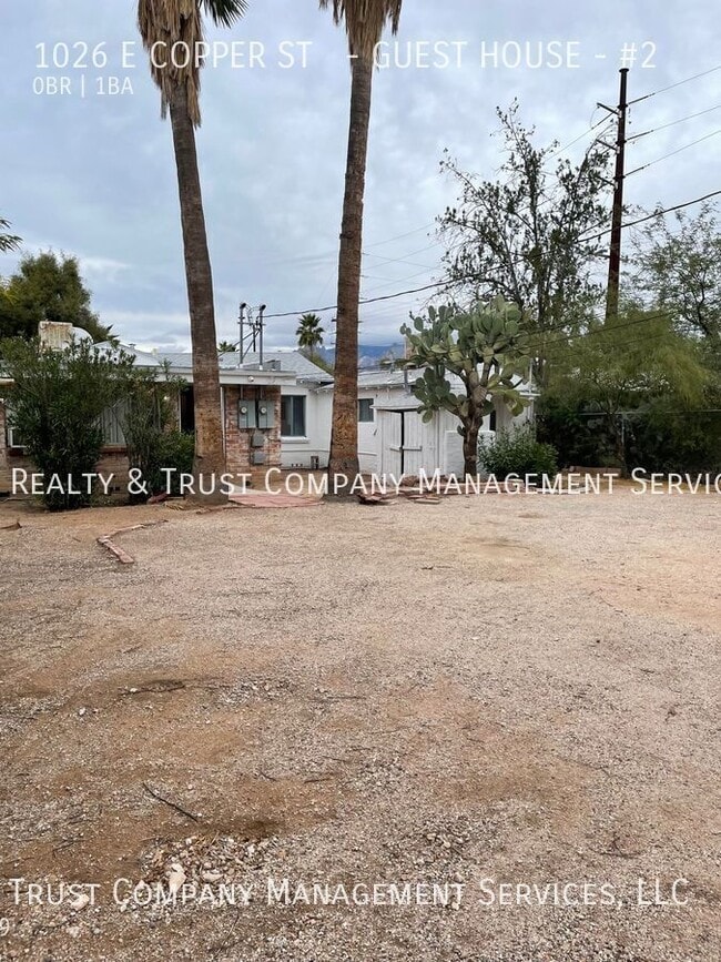 Building Photo - 1026 E Copper St