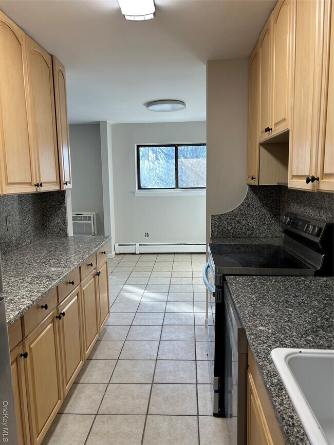 Building Photo - 2 Secora Rd