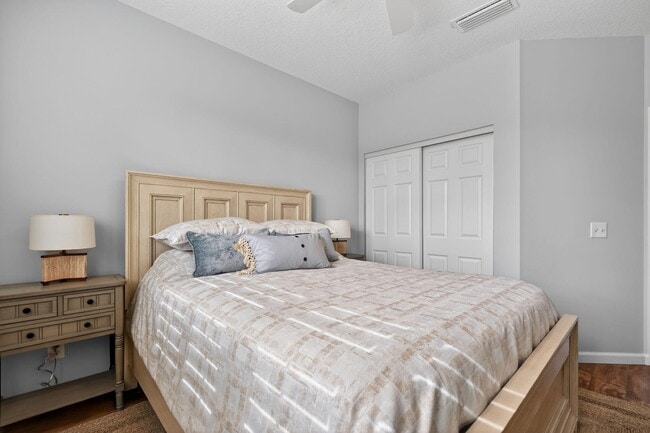 Building Photo - 3069 Mainsail Cir