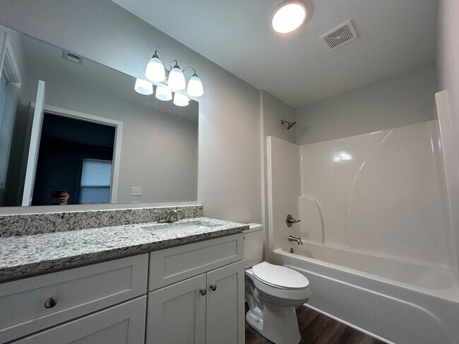 Building Photo - LARGE NEW CONSTRUCTION HOME AVAILABLE AUGU...