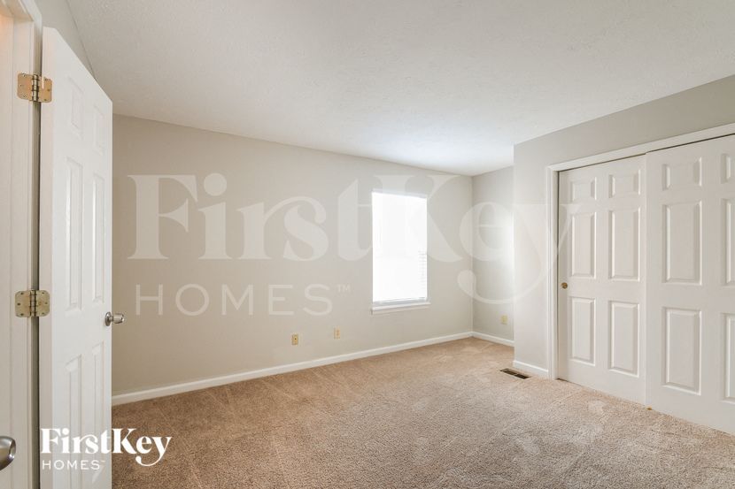 Building Photo - 9757 Scotch Pine Ct