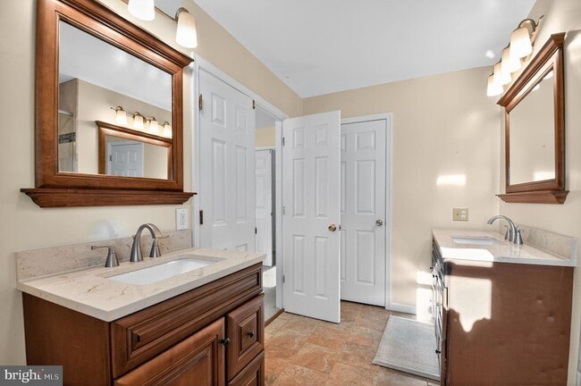 Building Photo - 22040 Caravel Ct