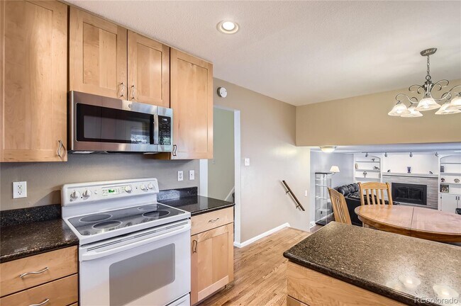 Building Photo - 13123 Spica Dr