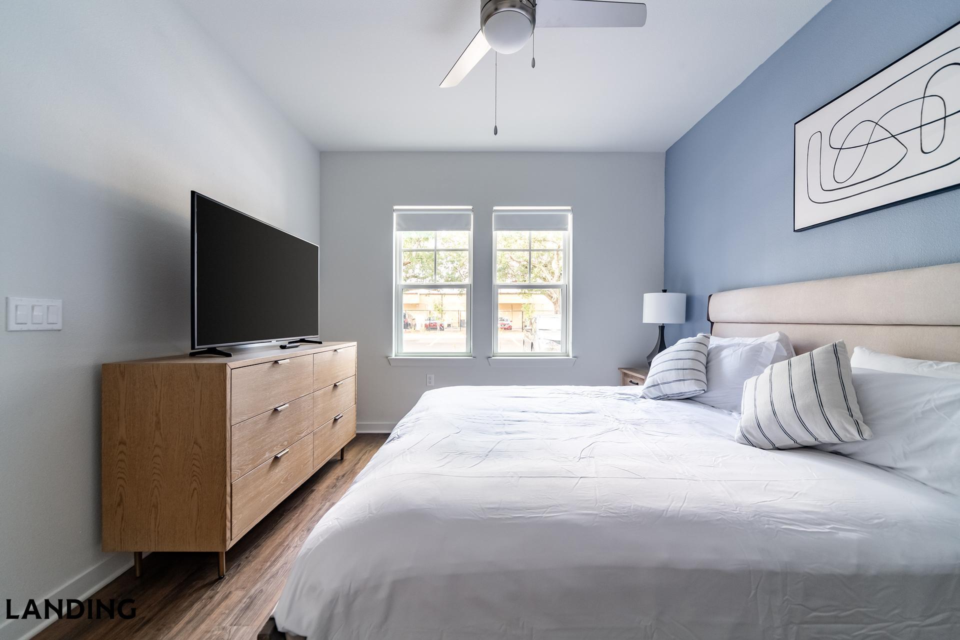 Building Photo - 1225 Utica Dr