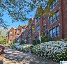 Building Photo - 3015 Highland Ave