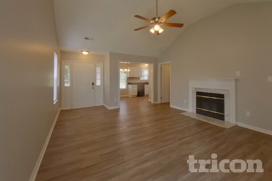 Building Photo - 1701 Gordon Walters Dr