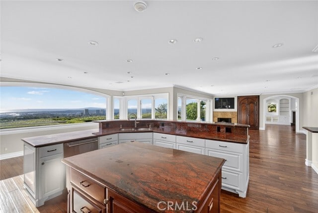 Building Photo - 49 Cambria Dr