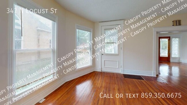 Building Photo - 347 N Locust St