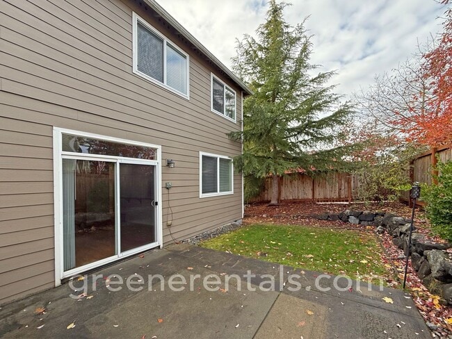 Building Photo - 4BR/2.5BA with Bonus Loft and Den in Lacey