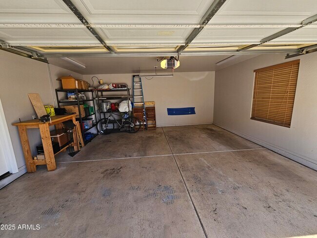 Building Photo - 4108 E Chambers St