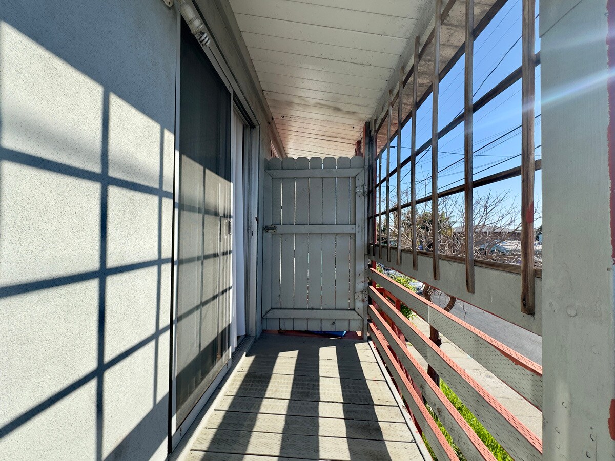 Building Photo - 2835 California St