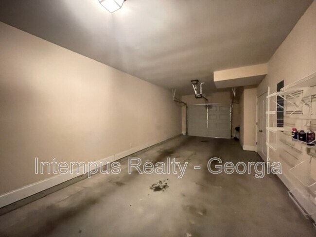 Building Photo - 1688 Mosaic Way