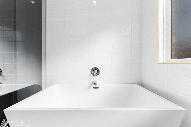 Building Photo - 4527 22nd Pl