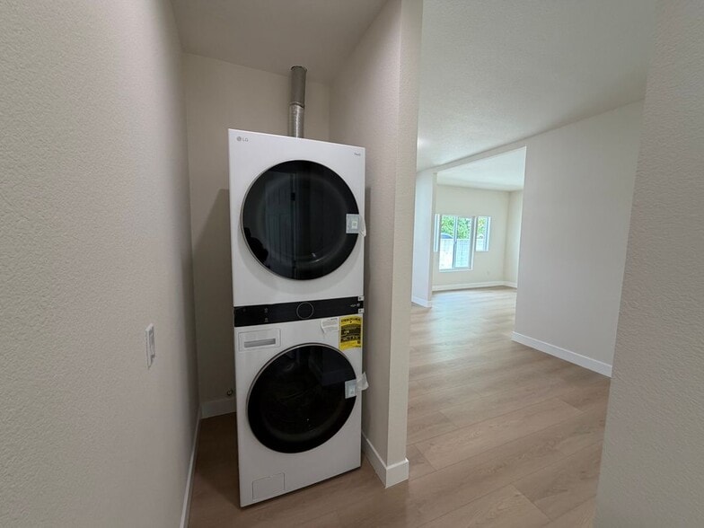 Building Photo - 14536 Jeremie St