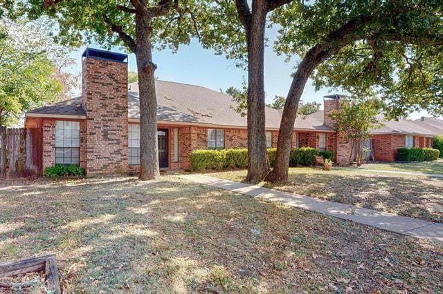 Building Photo - 1900 N Irving Heights Dr