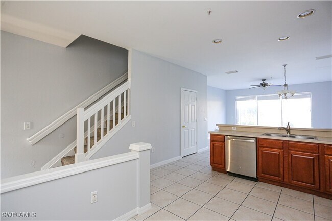 Building Photo - 937 Hampton Cir