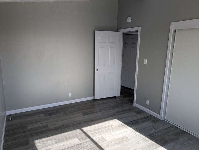 Building Photo - Maher Court