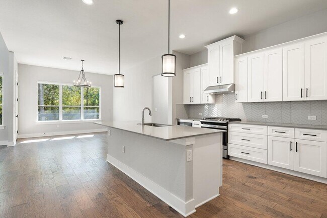 Building Photo - 3018 Sunridge Dr