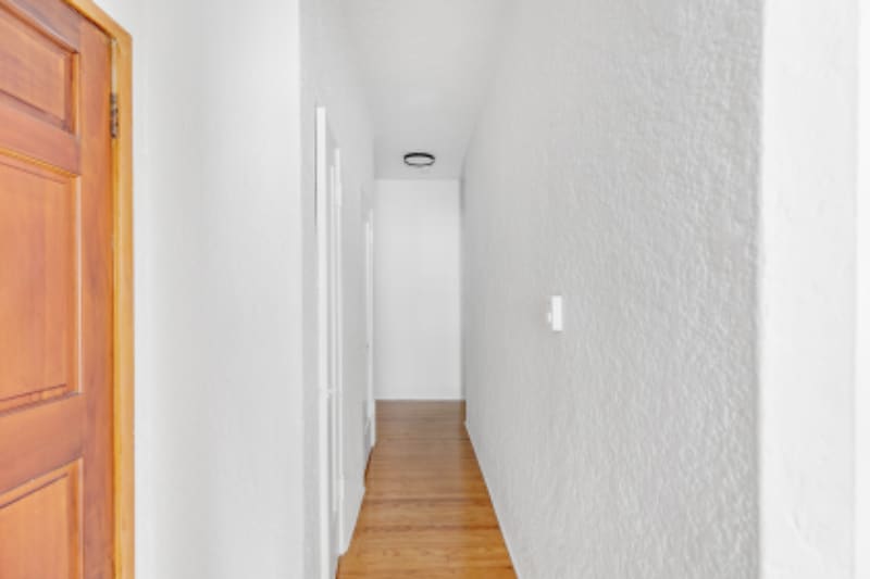 Building Photo - 366 N Sierra Bonita Ave