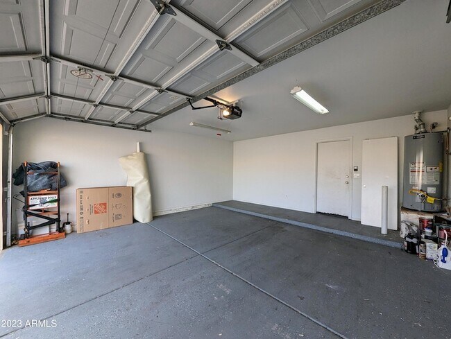 Building Photo - 9318 W Brown St