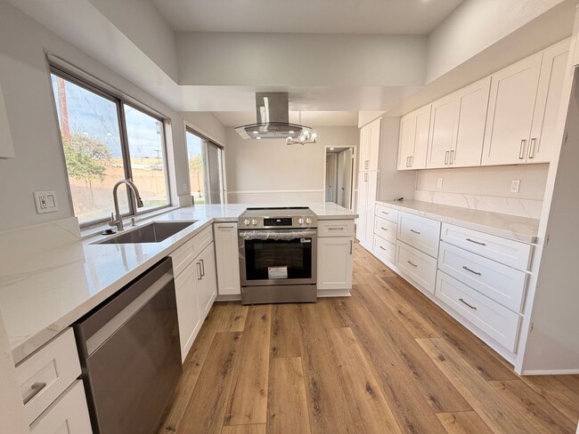 Building Photo - Beautifully Remodeled 4 Bedroom Cypress Ho...