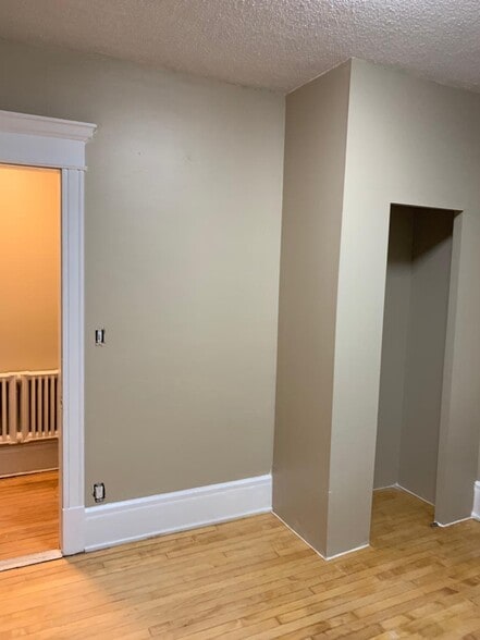 Building Photo - 513 Winslow Ave