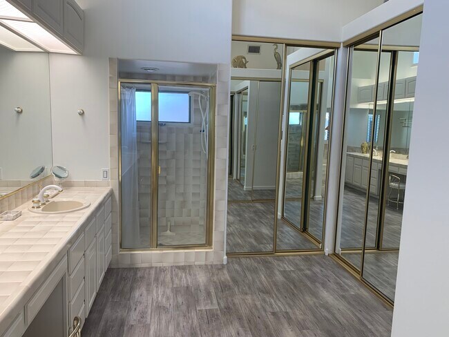Master Bathroom - 7635 Draper Ave